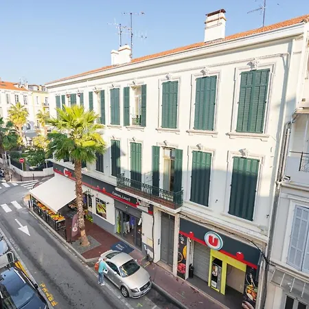 Premium 3 Bedroom 2 Bath Fully Renovated Heart Of Town By Olam Διαμέρισμα