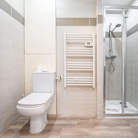 Premium 3 Bedroom 2 Bath Fully Renovated Heart Of Town By Olam * Cannes