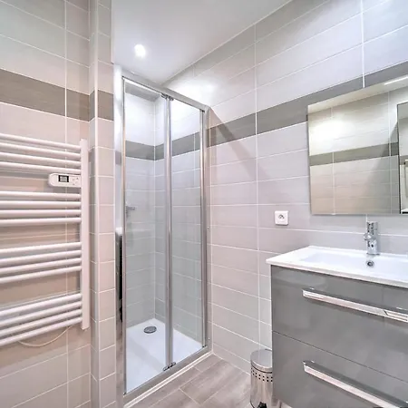 Premium 3 Bedroom 2 Bath Fully Renovated Heart Of Town By Olam Apartmán
